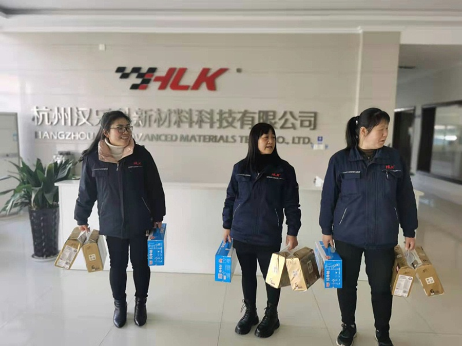 On Women's Day, Hanleke Brake Pad Company distributes warm benefits to female employees